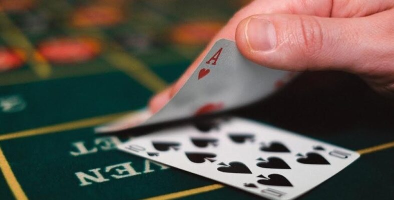 Blackjack và bí kíp đánh chắc thắng, trúng chắc đậm tại Top88